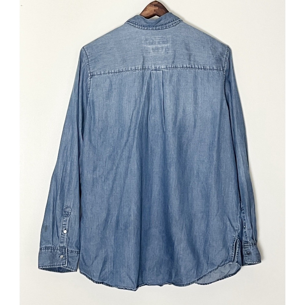 Express Chambray Button Up Shirt Women's Large Blue Denim Boyfriend Fit Academia - Picture 3 of 4